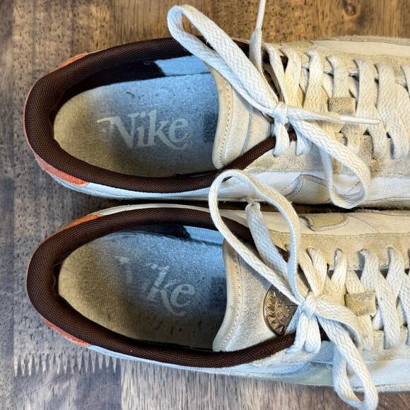 Nike Sneakers Killshot 2 Leather Suede Sail Safety Orange Gum Sole Men’s Size 9 main image 4